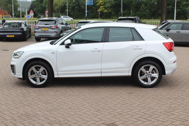 Audi Q2 35 TFSI CoD Sport S line Edition / Navigatie / Parkeerhulp V+A / Sportstoelen / 17'' / LED / Half leder / Cruise Control
