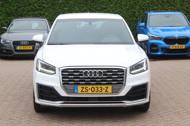 Audi Q2 35 TFSI CoD Sport S line Edition / Navigatie / Parkeerhulp V+A / Sportstoelen / 17'' / LED / Half leder / Cruise Control