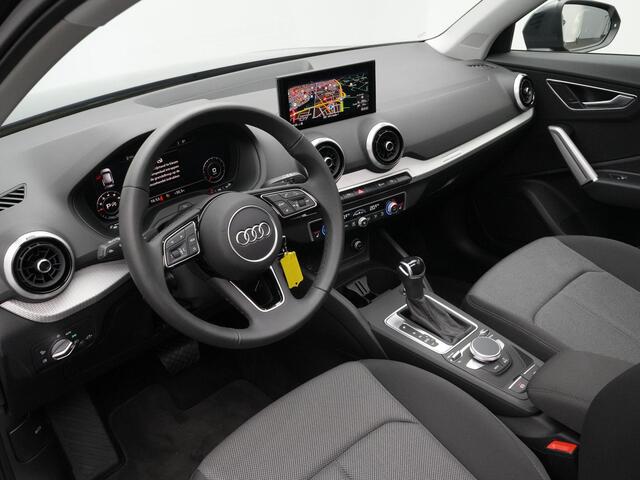 Audi Q2 35 TFSI 150 pk S-tronic S Edition | Panoramadak | Achteruitrijcamera | Stoelverwarming | Carplay | Matrix LED koplampen | 18 inch