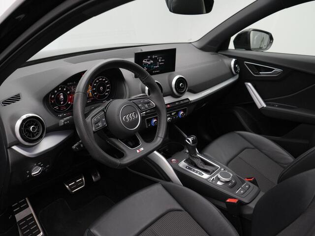 Audi Q2 SQ2 2.0 TFSI 300 pk S-tronic quattro | Panoramadak | Matrix LED | Achteruitrijcamera | Stoelverwarming