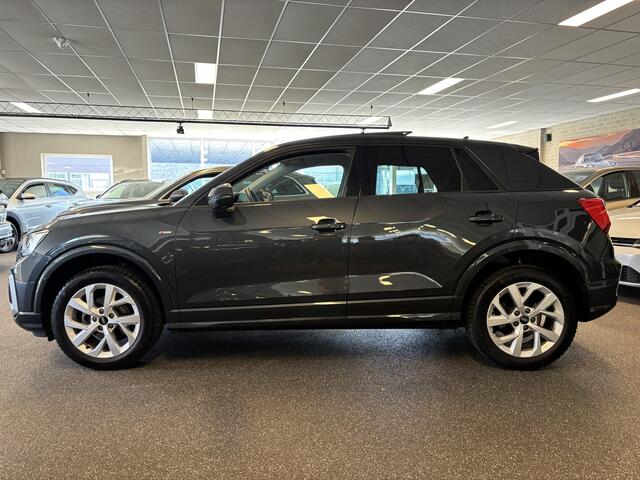 Audi Q2 35 TFSI / Panoramadak / Virtual / vol LEER / Dab+ / Apple Carplay / Parkassist / full LED / Camera / MMI Touch / Navi - Elek achterklep -