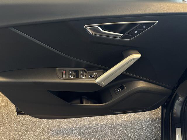 Audi Q2 35 TFSI / Panoramadak / Virtual / vol LEER / Dab+ / Apple Carplay / Parkassist / full LED / Camera / MMI Touch / Navi - Elek achterklep -