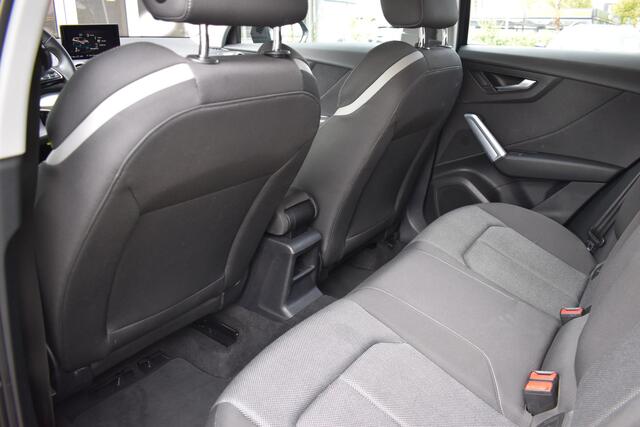 Audi Q2 30 TFSI Sport S line Edition / Parkeersensoren / LED / Multimedia / Cruise Control / Navigatie