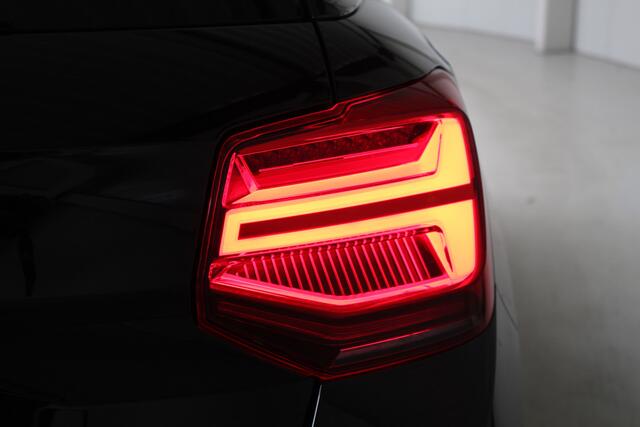 Audi Q2 35 TFSI S-Line Edition Automaat Navigatie | Panoramadak | El. achterklep | Camera