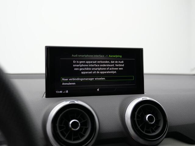 Audi Q2 35 TFSI 150 pk S-tronic S Edition / S-Line | Trekhaak | Matrix LED | Achteruitrijcamera | Navigatie | Stoelverwarming | Adaptive Cruise