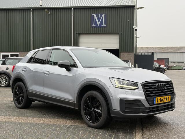 Audi Q2 35 TFSI S Edition AUT.| DIG. DASH| STOELVERWARMING| LEER| ELEKTRISCHE ACHTERKLEP| TREKHAAK|
