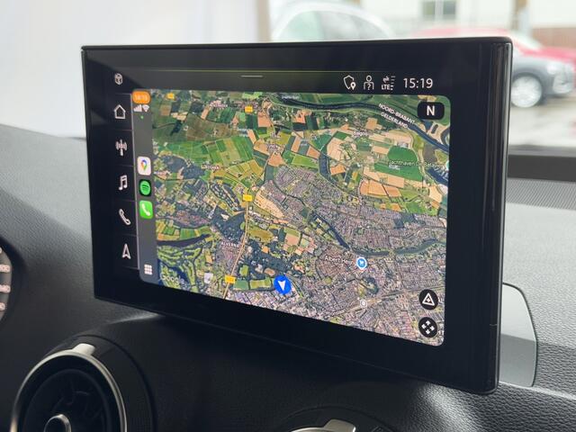 Audi Q2 35 TFSI 1.5 S EDITION FACELIFT 150 PK VIR.COCKPIT TOUCHSCREEN CARPLAY NAVI CAMERA LED STOELVERW. PDC 2025 "Audi rijden begint bij Topautos.nl - 20 Audi topmodellen direct op voorraad!"