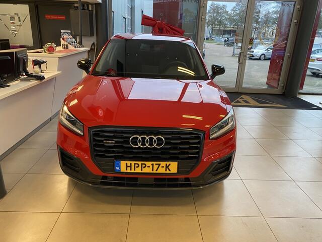 Audi Q2 40 TFSI quattro epic AUTOMAAT/Navigatie/Virtual cockpit/Climate control/Adaptive cruise control/Achteruitrijcamera/Parkeersensoren rondom/Stoelverwarming/Elektrische achterklep/\Keyless/DAB/Lederen bekleding/17'' Lichtmetalen velgen.