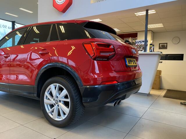 Audi Q2 40 TFSI quattro epic AUTOMAAT/Navigatie/Virtual cockpit/Climate control/Adaptive cruise control/Achteruitrijcamera/Parkeersensoren rondom/Stoelverwarming/Elektrische achterklep/\Keyless/DAB/Lederen bekleding/17'' Lichtmetalen velgen.