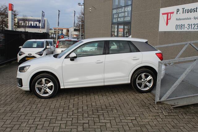 Audi Q2 1.0 TFSI Sport Orig.NL auto/Parkeersensoren rondom/Buitenspiegels verwarmd/Navigatie/Speedlimiter/Bluetooth/Licht metalen velgen