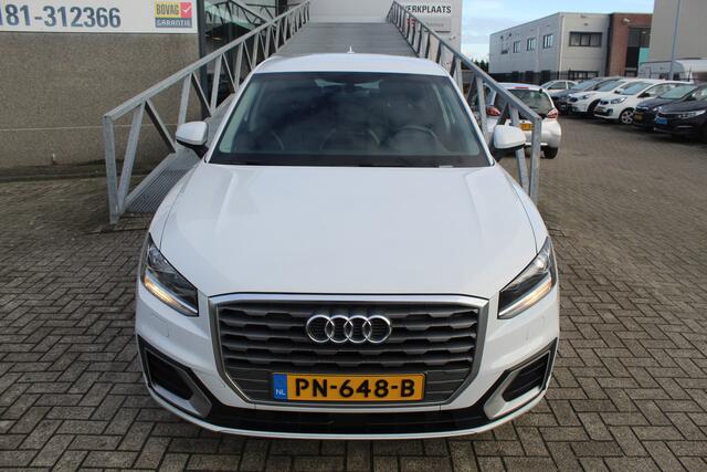 Audi Q2 1.0 TFSI Sport Orig.NL auto/Parkeersensoren rondom/Buitenspiegels verwarmd/Navigatie/Speedlimiter/Bluetooth/Licht metalen velgen