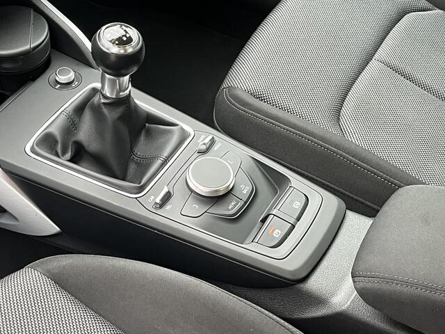 Audi Q2 1.4 TFSI CoD Design Pro Line Plus / Trekhaak (Trekgewicht 1.500kg) / Stoelverwarming / Cruise- en Climate Control / Parkeersensoren voor en achter / Bluetooth / Radio