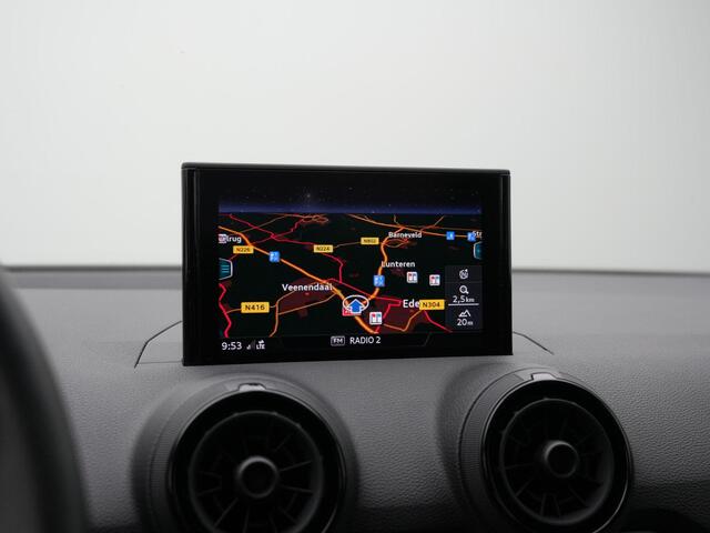 Audi Q2 1.4 TFSI 150 pk S-tronic CoD Sport Pro Line | Stoelverwarming | Navigatie | Parkeersensoren achter