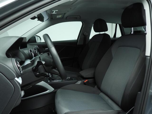 Audi Q2 35 TFSI CoD S-Tronic S-line | Trekhaak | Stoelverwarming | Parkeersens. | MMI Navi | 18"