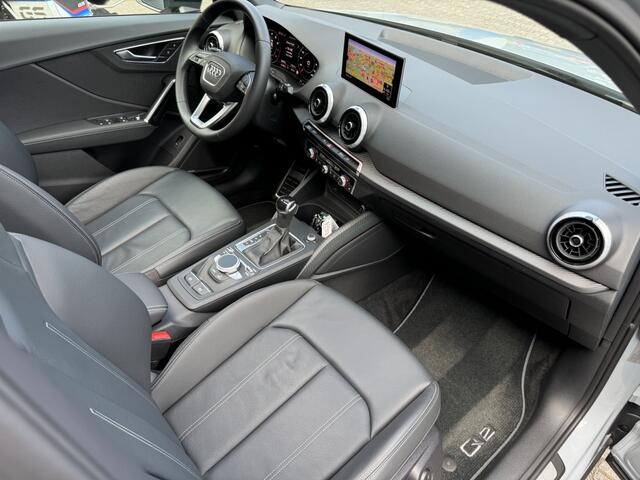 Audi Q2 35 TFSI S-Line Edition #1 Pano Matrix Sfeerverlichting