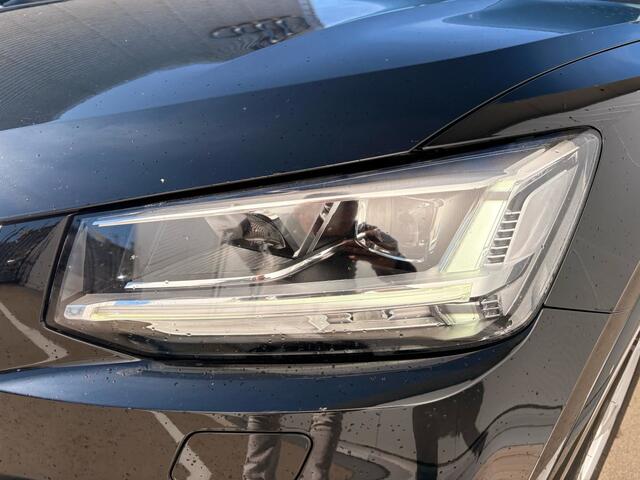 Audi Q2 35 TFSI 150Pk Epic / PDC V+A / Sportstoelen / DAB Radio