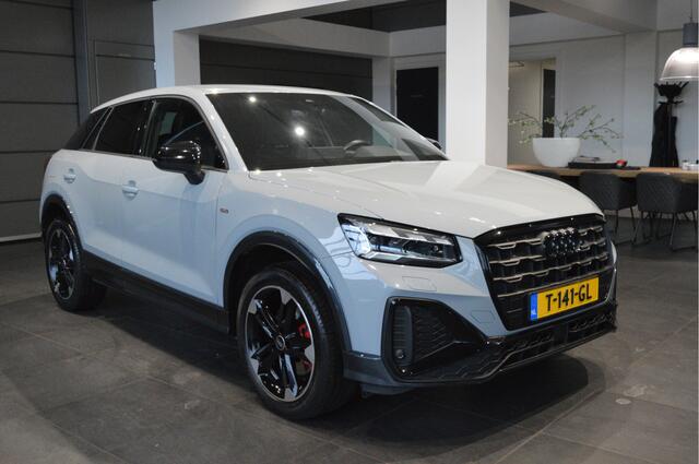 Audi Q2 35 TFSI 3X S-LINE navi clima keyless led pdc trekhaak !!