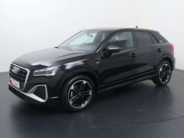 Audi Q2 35 TFSI S Edition | 150 PK | Automaat | Trekhaak | Matrix LED koplampen | 18" LM velgen | S line | Sonos|