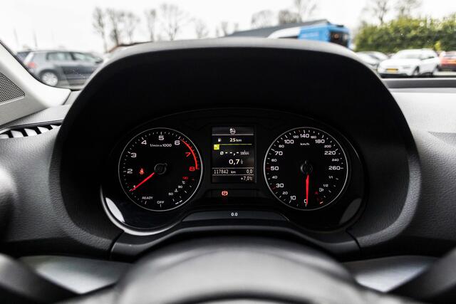 Audi Q2 30 TFSI Sport Pro Line | NL Auto | Cruise