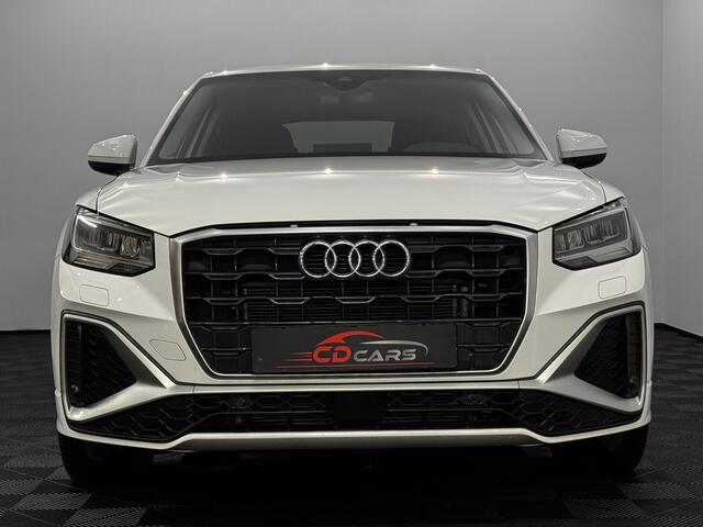 Audi Q2 35 TFSI S-line Airco, Parkeersensoren, Navi, Cruise control adaptief, Stoelverwarming, A start stop