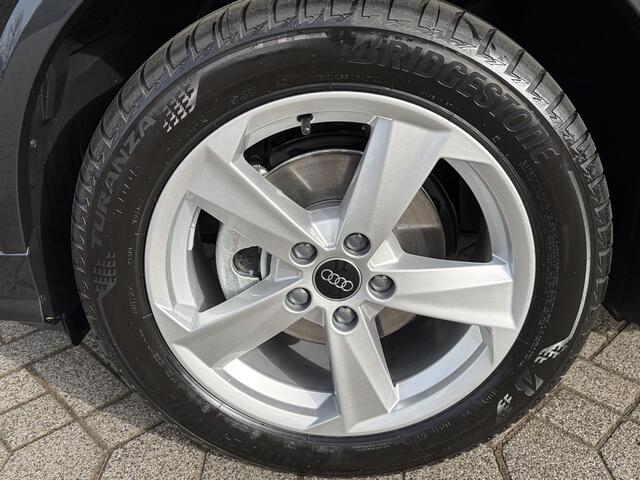 Audi Q2 S edition 35 TFSI 110 kW / 150 PK Hatchback 7 vers