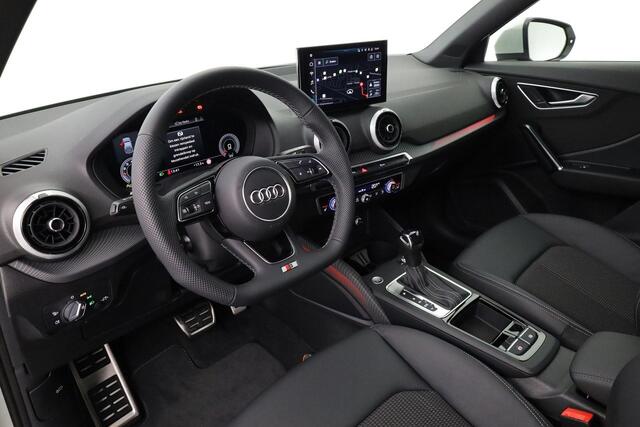 Audi Q2 S edition 35 TFSI 110 kW / 150 pk | Adaptive cruise control | Stoelverwarming | Assistentiepakket Parking