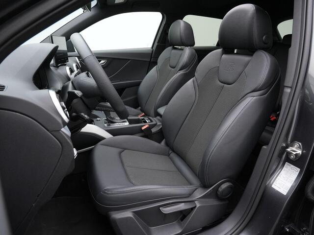 Audi Q2 35 TFSI 150 pk S-tronic S Edition / S-Line | Panoramadak | Matrix LED | Achteruitrijcamera | Stoelverwarming