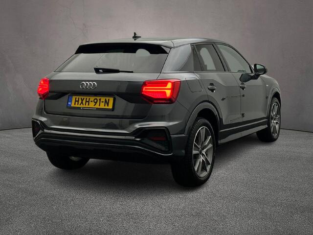 Audi Q2 35 TFSI 150PK S Edition | 18 Inch | Matrix | Zwart-Optiek | Adaptive-Cruise | Achteruitrijcamera | Sportstuur | Privacy-Glas