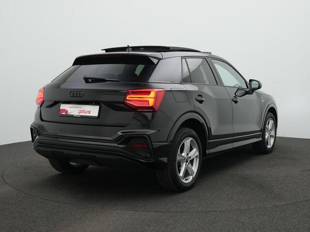 Audi Q2 35 TFSI 150 pk S-tronic S Edition / S-Line | Panoramadak | Matrix LED | Stoelverwarming | Navigatie | Carplay | Parkeersensoren achter