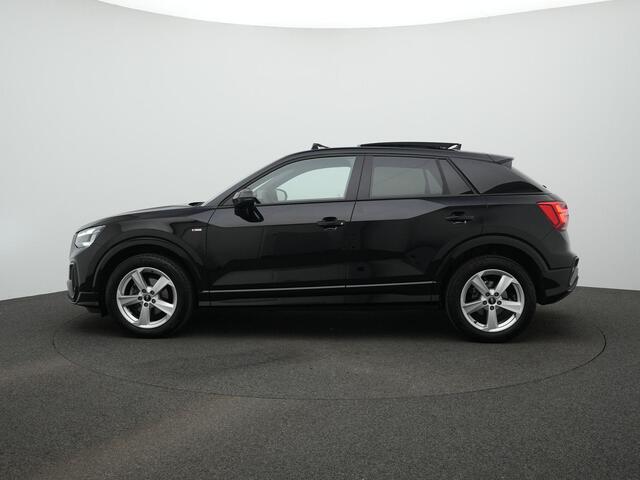 Audi Q2 35 TFSI 150 pk S-tronic S Edition / S-Line | Panoramadak | Matrix LED | Stoelverwarming | Navigatie | Carplay | Parkeersensoren achter