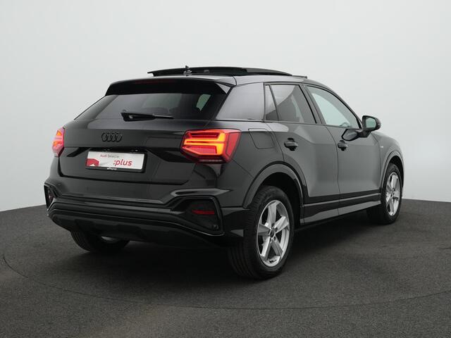 Audi Q2 35 TFSI 150 pk S-tronic S Edition / S-Line | Panoramadak | Matrix LED | Stoelverwarming | Virtual Cockpit