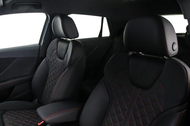 Audi Q2 35 TFSI S Edition | Matrix | ACC | Trekhaak | Audi sound | Achteruitrijcamera | Ambient lighting | |