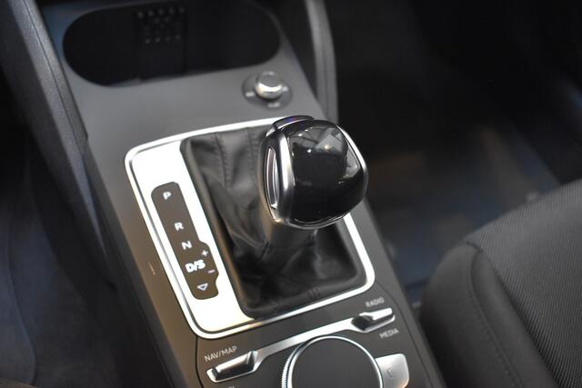 Audi Q2 35 TFSI S Edition Automaat Navi digi-cockpit