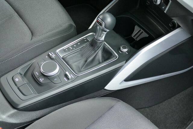 Audi Q2 35 150pk TFSI CoD Sport Pro Line. Navi, Clima, Cruise, StoelVerw, 17"LMV, Haak 1500kg