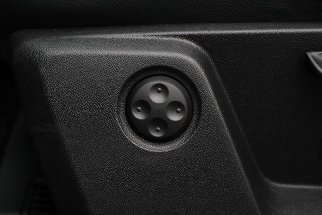 Audi Q2 2.0 TFSI quattro Sport Edition #1 Panoramadak, Leer, B&O, Head-Up, ACC, Trekhaak, 19"