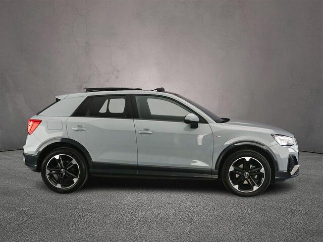 Audi Q2 35 TFSI S Edition | Pano | Optiek zwart | Achteruitrijcamera | Matrix | Carplay | 18 inch |
