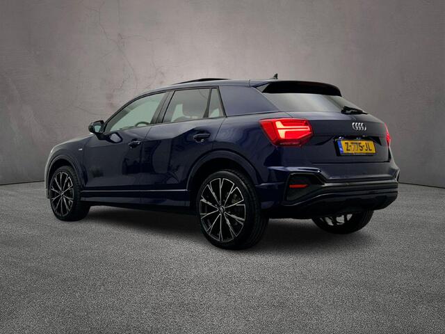 Audi Q2 35 TFSI 150PK S Edition | Panoramadak | Achteruitrijcamera | Navigatie | Adaptive cruise control | Optiek zwart | S-line