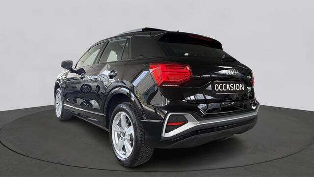 Audi Q2 35 TFSI 150Pk S Edition / Panodak / Stoelverwarming / Matrix LED