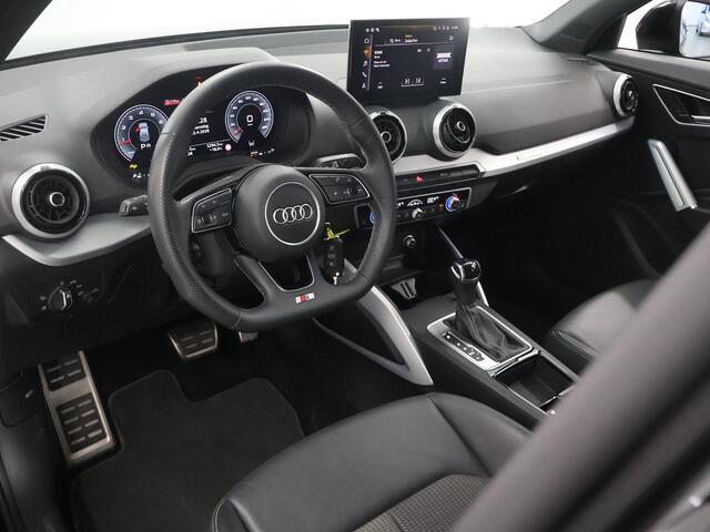 Audi Q2 35 TFSI S Edition | 2x S-Line | Panoramadak | Black-Pack | Virtual Cockpit | Navigatie | Stoelverwarming | Adaptieve Cruise Control | Matrix LED |