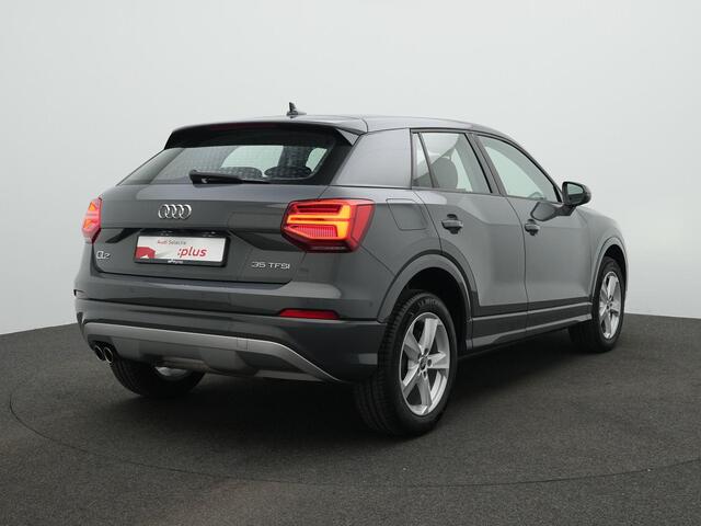 Audi Q2 35 TFSI 150 pk S-tronic S Edition / S-Line | Achteruitrijcamera | Adaptive Cruise | Navigatie | Side Assist