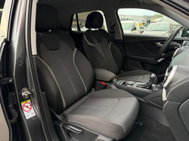 Audi Q2 35 TFSI S Line CarPlay Camera LED