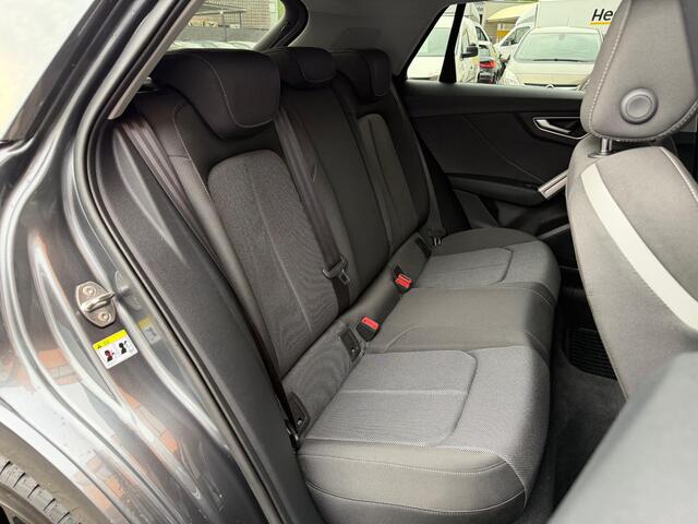 Audi Q2 35 TFSI S Line CarPlay Camera LED