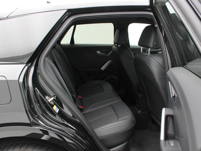 Audi Q2 35 TFSi 150 Pk S-Line Automaat | Full LED | Navigatie | Zwart Optiek | 17 Inch | Sportstoelen | Camera | 22.501 Km!!