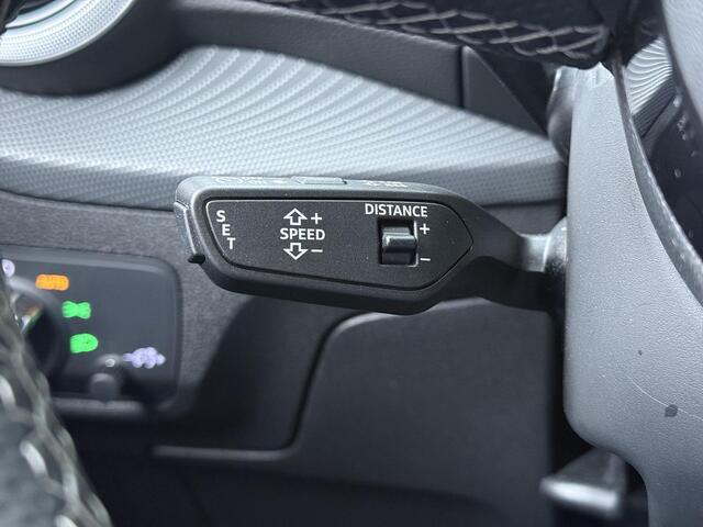 Audi Q2 35 TFSI S Edition | 150 PK | Automaat | Panoramadak | Trekhaak | Matrix LED koplampen | S line |