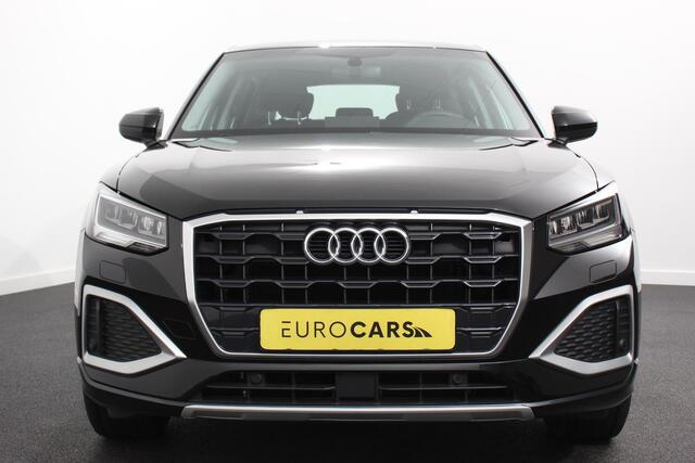 Audi Q2 35 TFSI 150pk S-Tronic Prestige Navigatie Apple Carplay/Android Auto Camera Parkeersensoren Adaptive Cruise Control Stoelverwarming Climate Control Lichtmetalen velgen