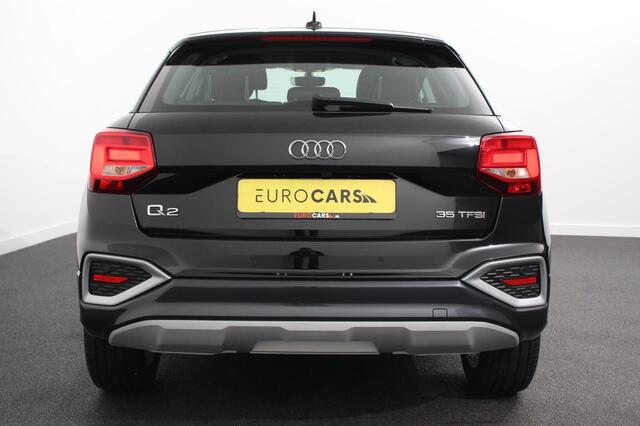 Audi Q2 35 TFSI 150pk S-Tronic Prestige Navigatie Apple Carplay/Android Auto Camera Parkeersensoren Adaptive Cruise Control Stoelverwarming Climate Control Lichtmetalen velgen