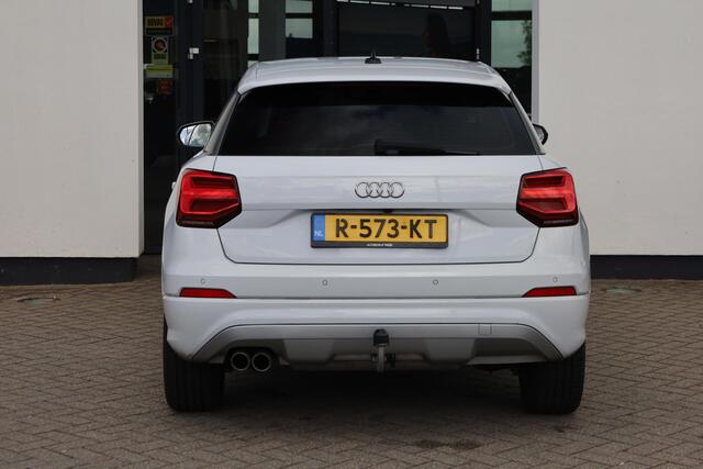 Audi Q2 35 TFSI CoD Sport Edition #2 Achteruitrijcamera, dimmende spiege,l spiegels inklapbaar, cruise control, ACC, dodehoek sensor, keyless, elektrische achterklep, stoelverwarming en pdc voor en achter