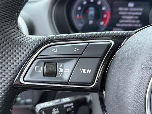 Audi Q2 35 TFSI S Edition | 150 PK | Automaat | Trekhaak | Panoramadak | S line | Adaptive cruise control |