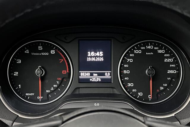 Audi Q2 30 TFSI Pro Line | LED koplampen | Cruise control | Apple Carplay
