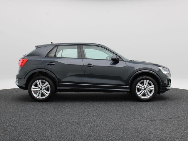 Audi Q2 35 TFSI Advanced edition | 17 inch | Zwart optiek | Elektrische achterklep | Trekhaak | Led |